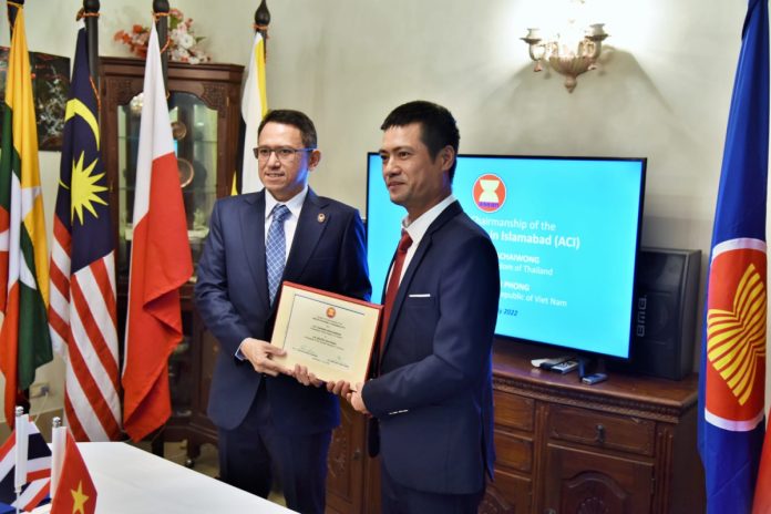 Pak-Uzbekistan to increase bilateral trade upto US$1 billion: Ambassador&nbsp;Usmanov